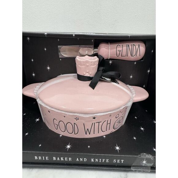 Rae Dunn Wizard Of Oz Good Witch Glinda Brie Baker & Knife Set NEW 2025 RELEASE - Picture 2 of 5